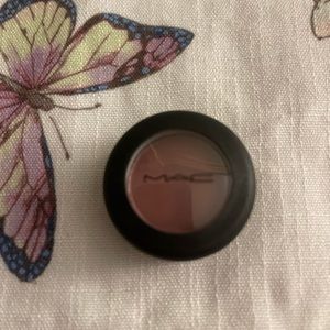 mac eyeshadow " ripened"